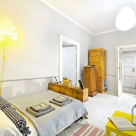 Apartment Luxury Retro Apartment, Center, Wifi