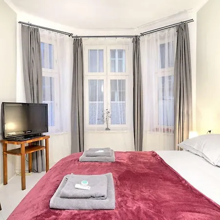 Luxury Retro Apartment, Center, Wifi